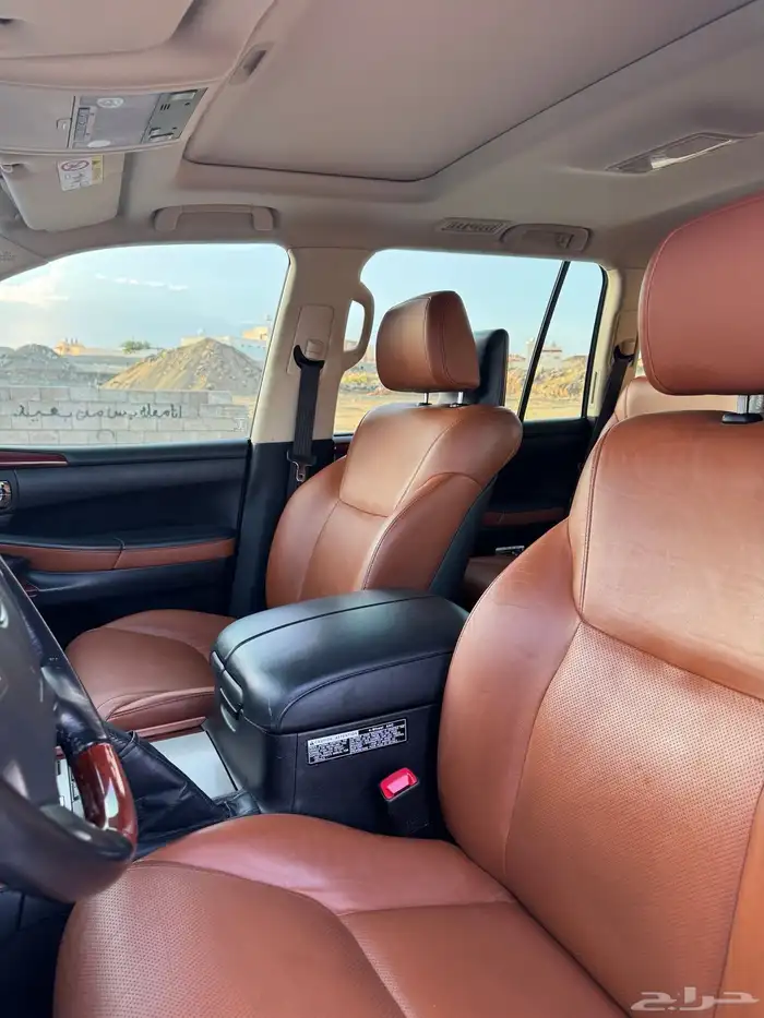 لكزس 2015 اسود عداد قليل 19