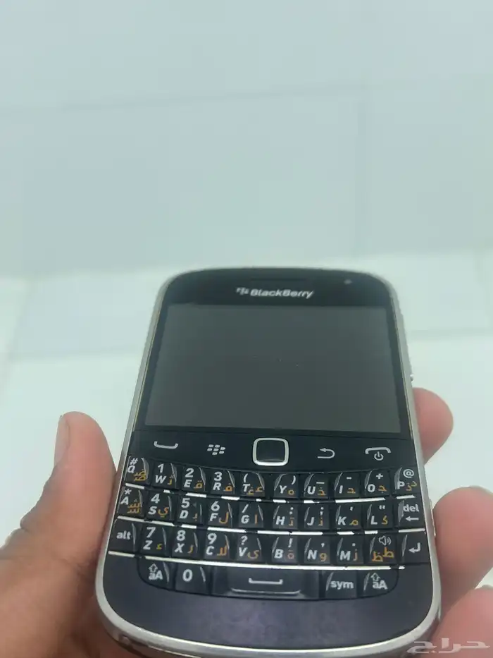 جوال بلاك بيري Bold9900 جديد فيه خدش بسيط موضح ب الصوره 0