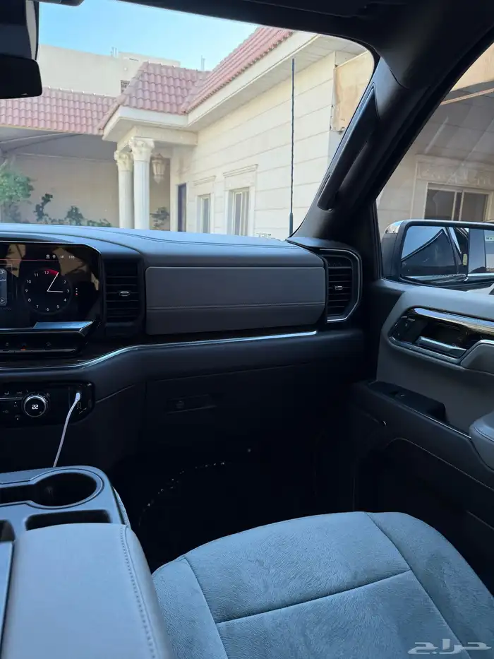 جمس سييرا غمارتين 2024 SLE 17