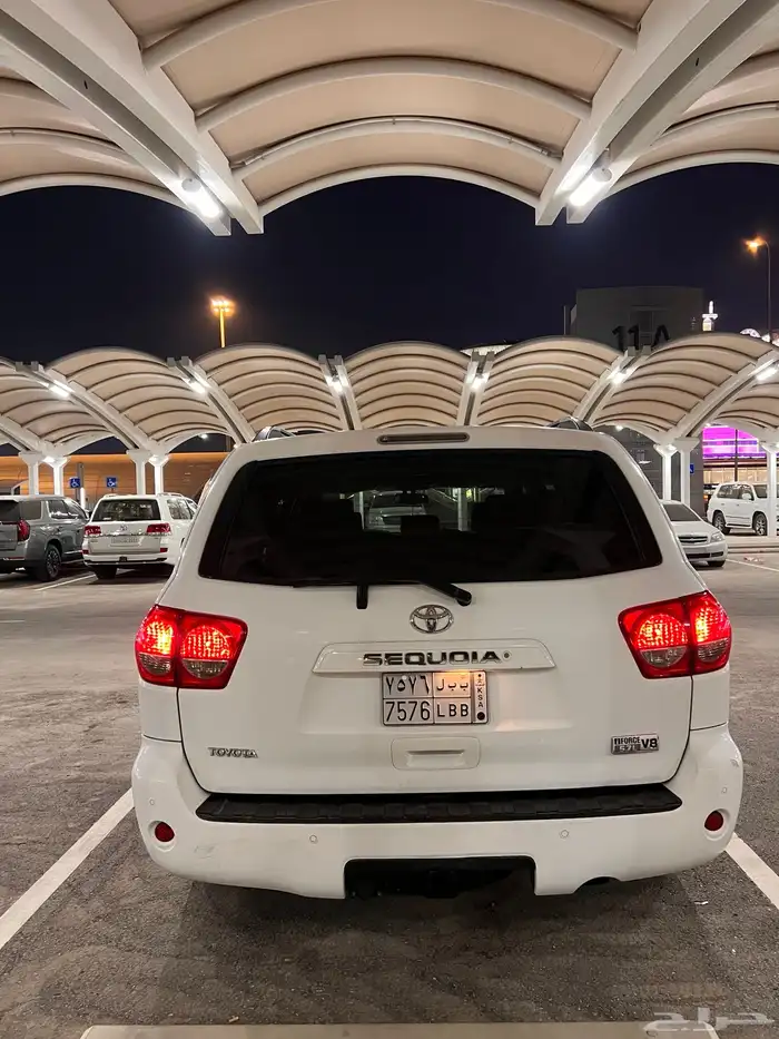 للبيع سكويا 2010 6