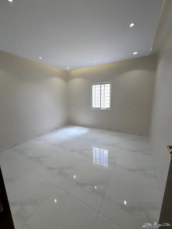 للبيع بالمحاله خلف حديقه المليون شقه دور أرضي بمدخل سياره 16