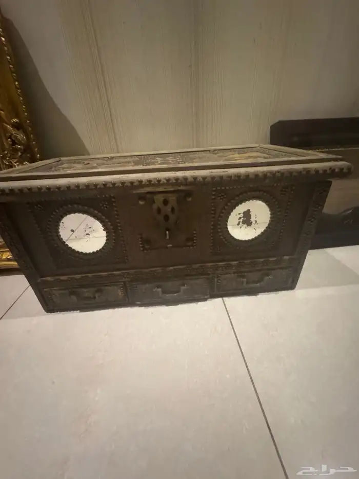 صندوق تراث للبيع على السوم 1