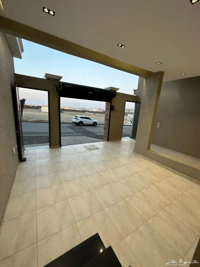 للبيع شقة دور ارضي 570 الف بجوار المسجد والخدمات حي التحلية 14