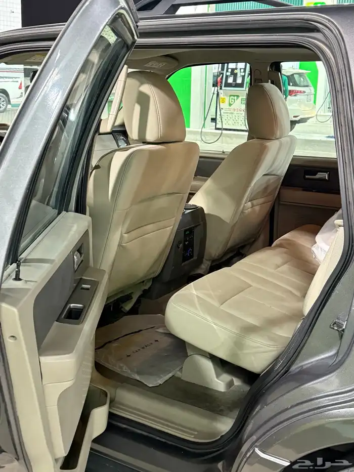 فورد   اكسبيدشن 2014 5