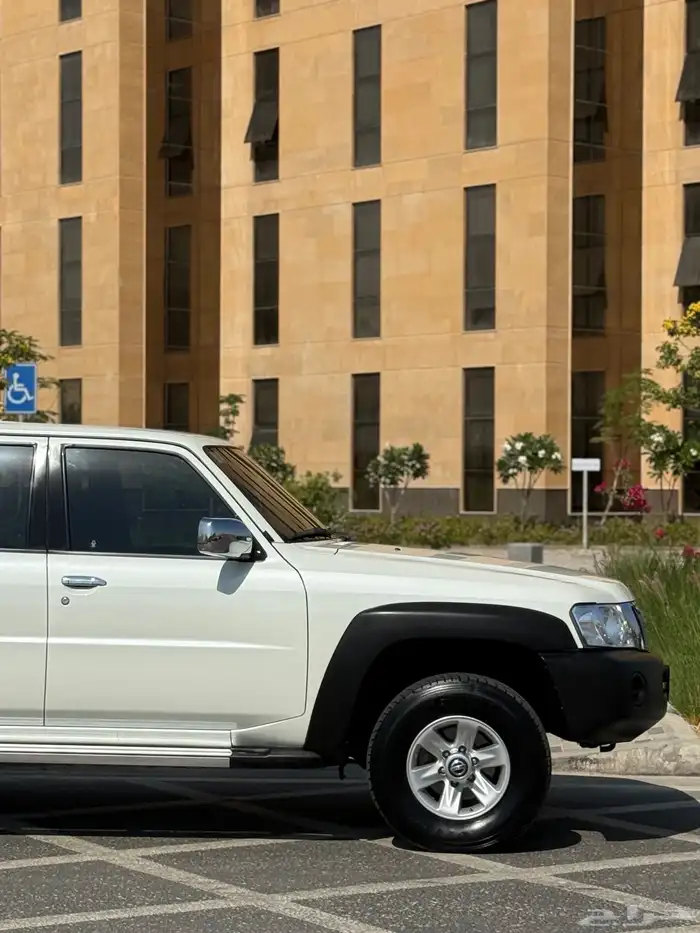 للبيع باترول فتك المديل 2020 عداد 100 13