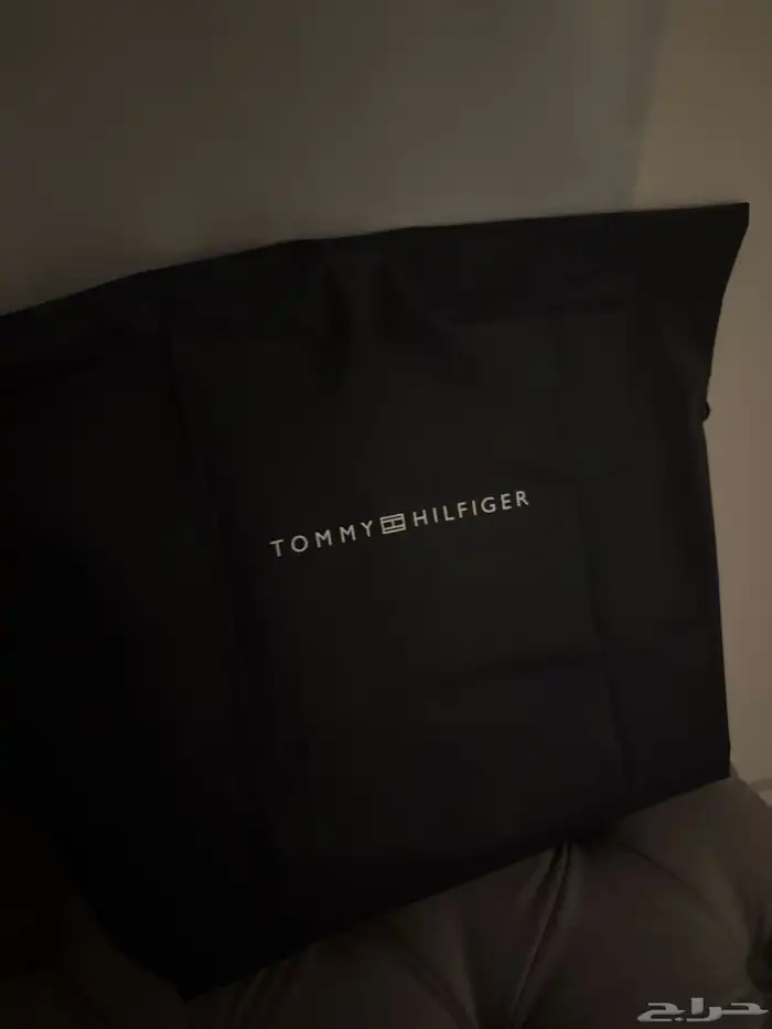 شنطه تومي هليفر جديده ب 299 ريال فقط 0