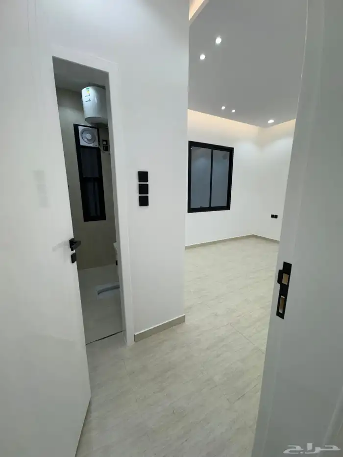 للبيع بأحد رفيده روف علوي دور ثاني مع ملحق مدخل مستقل 15