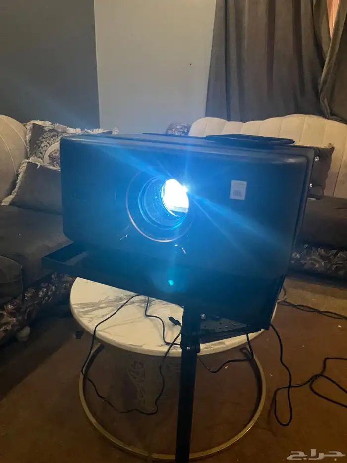 جهاز بروجكتر للبيع بحالة ممتازه 10