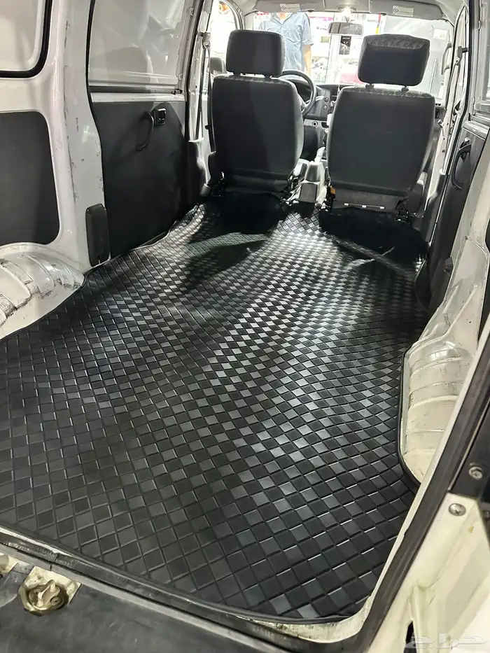 باص فإن بضاعة للإيجار 2