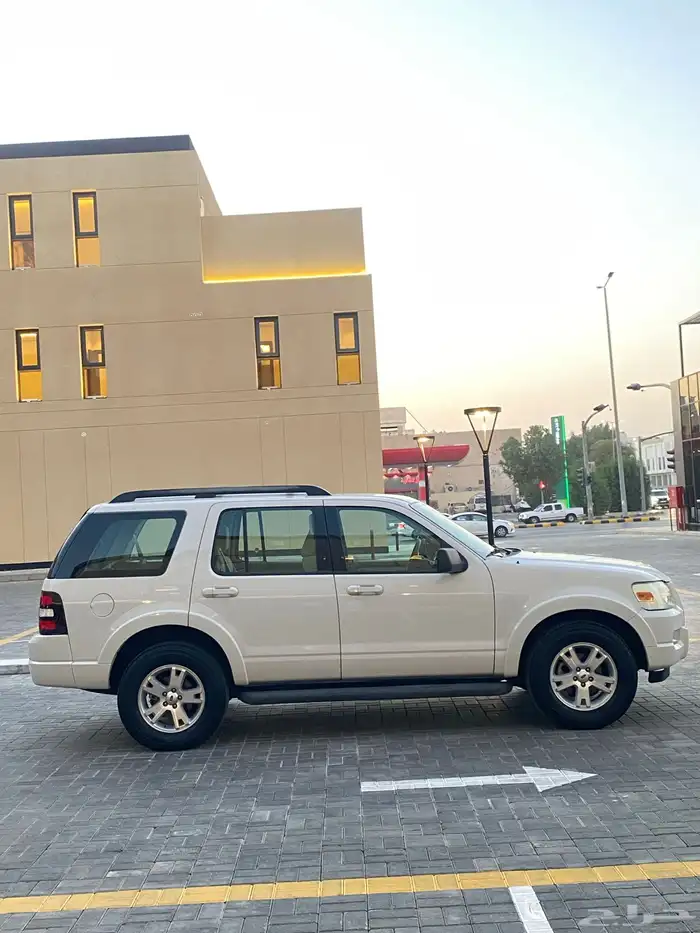 للبيع فورد اكسبلورر 2009 عداد قليل نظيف جدا 7