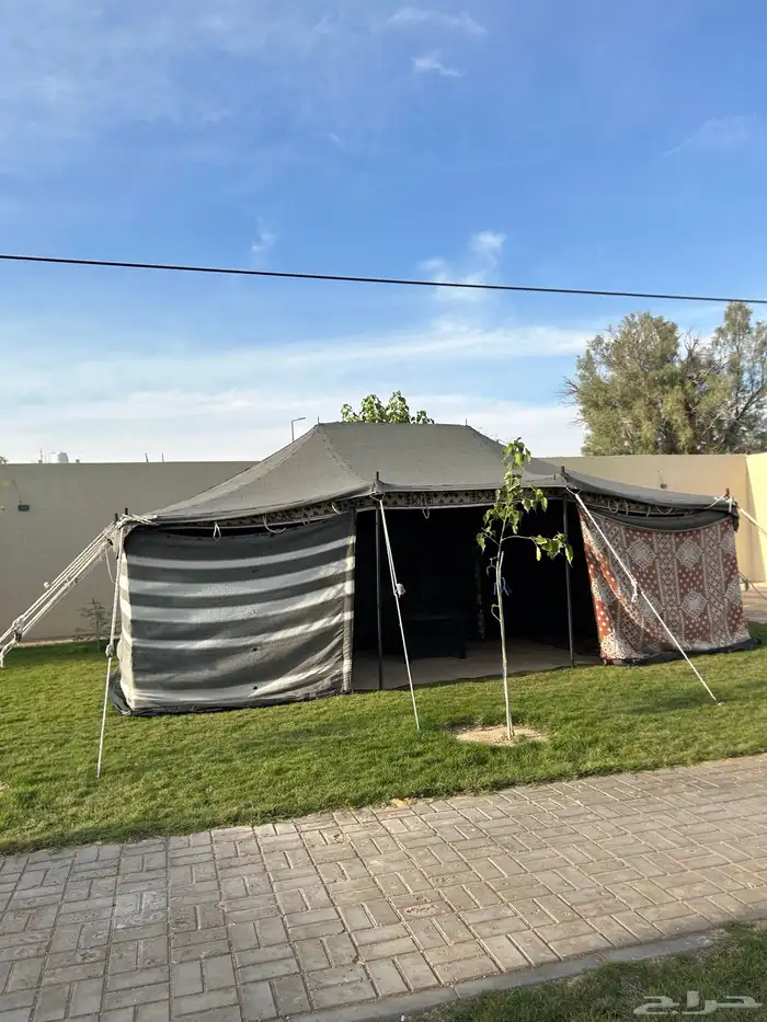 خيمة سوداء مقاس 7 في 5 3