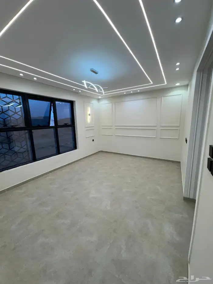 للبيع شقق تمليك علوي بسطح خاص ومصعد شغال بالاسكان شارع 25 م 6