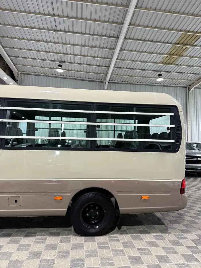 للبيع باص هونداي كونتي ديزل موديل 2015 ( شبه جديد ) 7