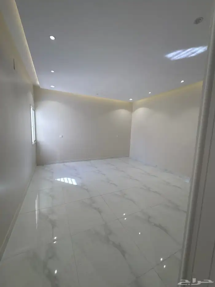 للبيع بالمحاله خلف حديقه المليون شقه دور أرضي بمدخل سياره 13