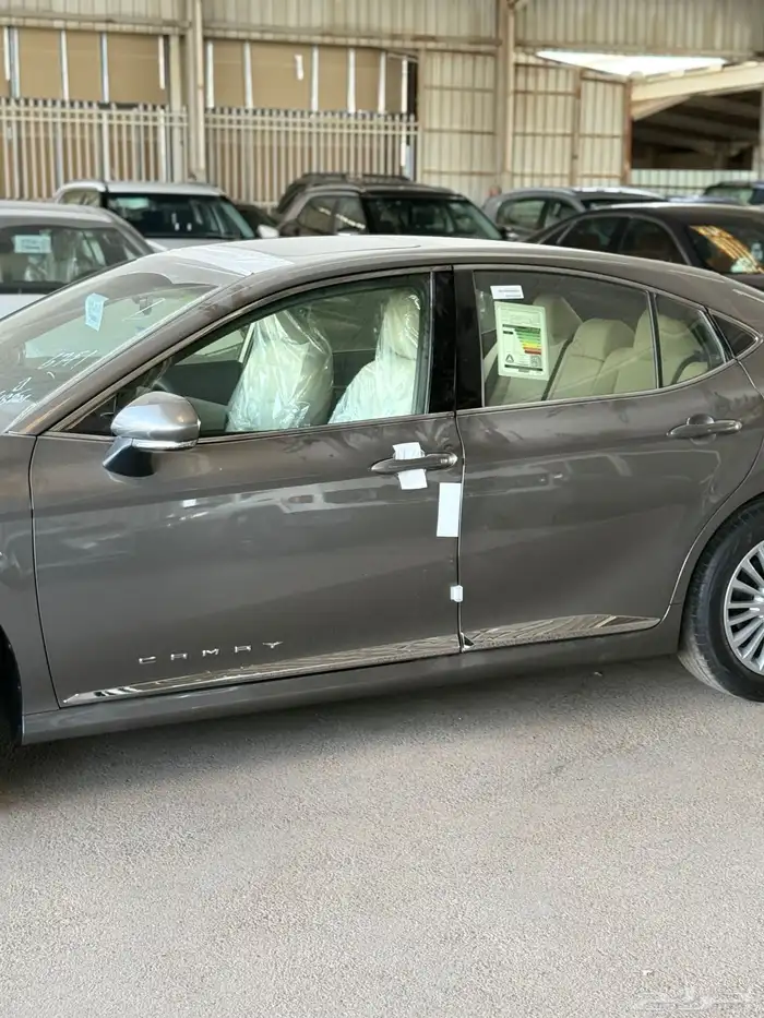 للبيع كامري 2025 LE اصفار وكاله عبداللطيف جميل 4