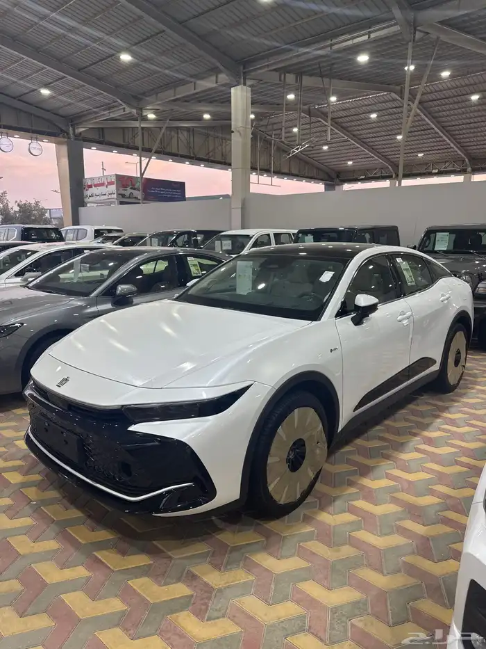 تيوتا كراون ماجيستا 0