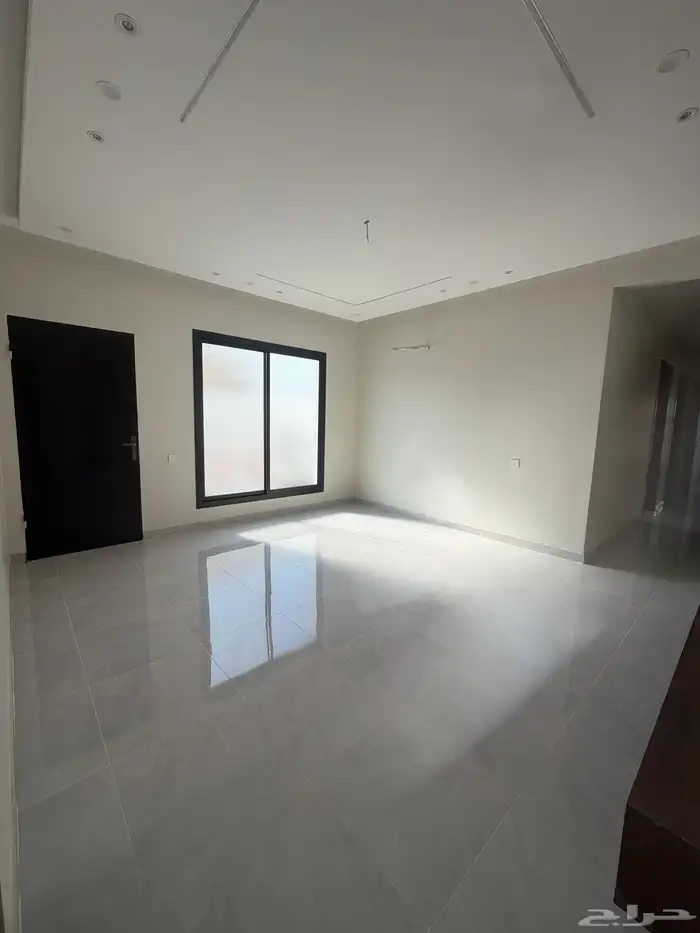 شقق ارضيه حي البوادي 8