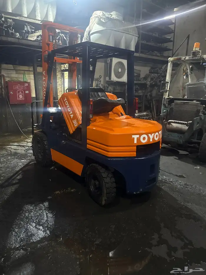 للبيع رافعه شوكيه تيوتا 3 طن 2