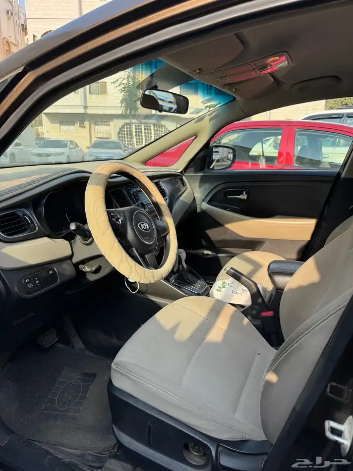 كيا كارينز 5