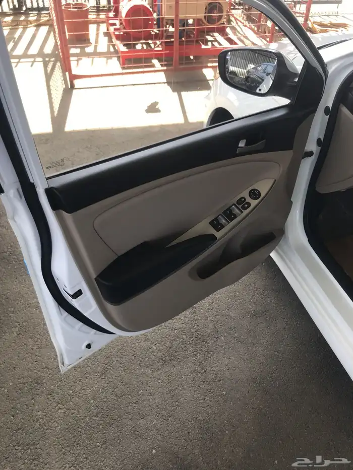 هيونداي أكسنت موديل 2017 13