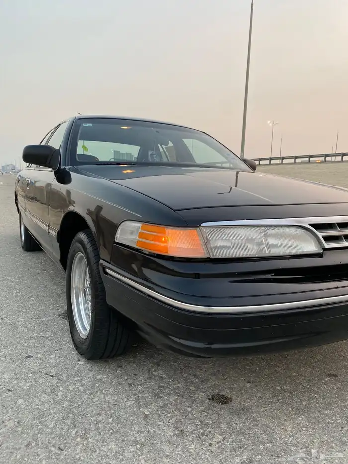 فورد فكتوريا 6