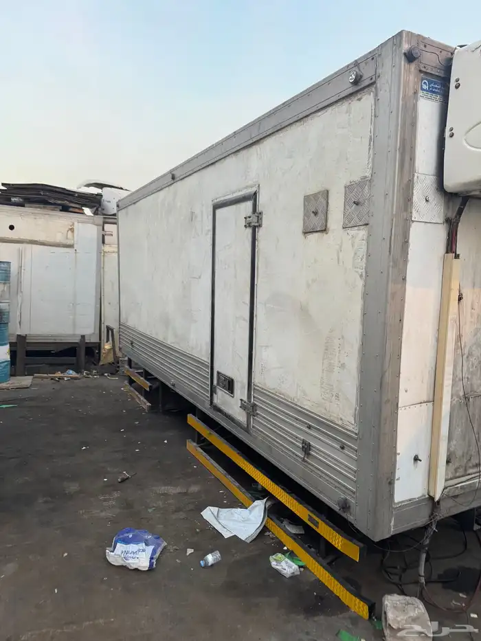 ثلاجة دينا 5 متر وعرض 2 6 2