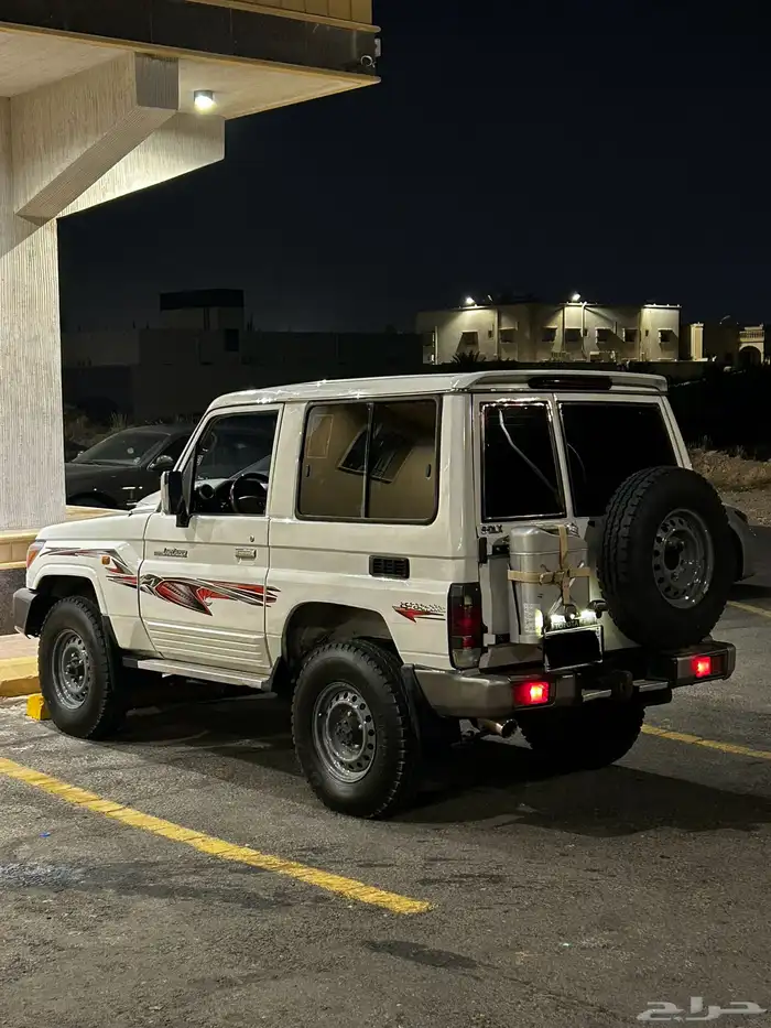 ربع تويوتا مخزن 1