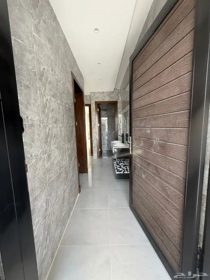 شقق ارضيه حي البوادي 3