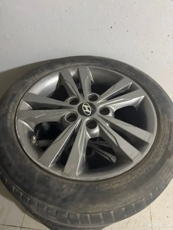 للبيع جنوط حق الوكاله انترا مع كفرات موديل 2017 1