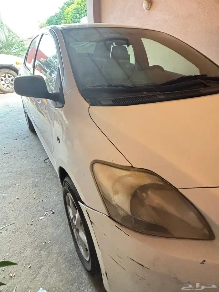 يارس 2009 نضيفه جدا 5