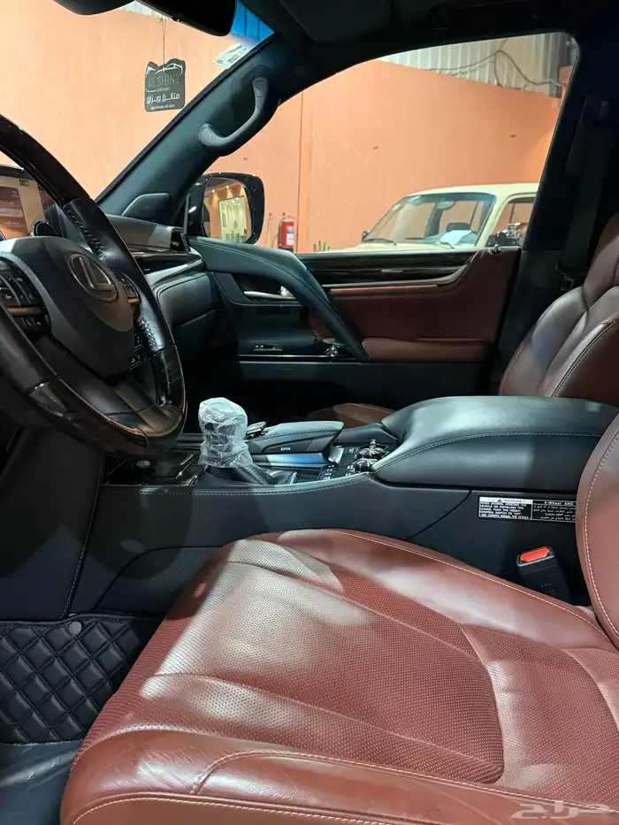 لكزس 2021 LX570 سبورت سعودي 14