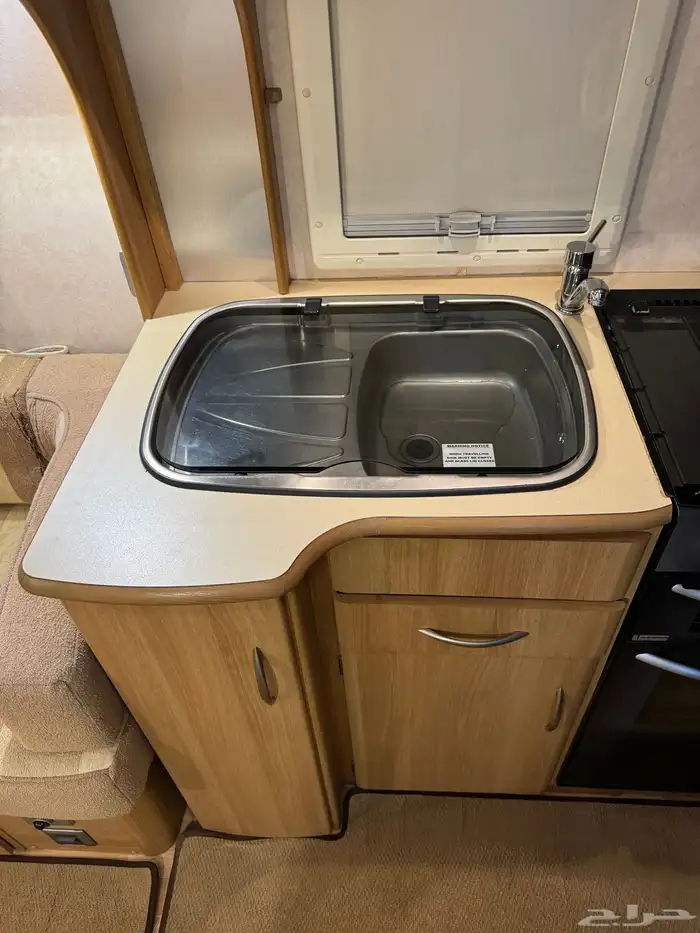 كرفان اوربي 5 متر ونص ( نظيف جدا ) 46