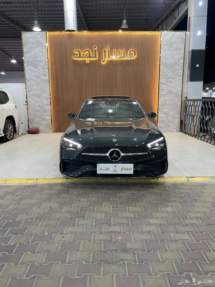 مرسيدس C300 موديل 2023 فل كامل 0