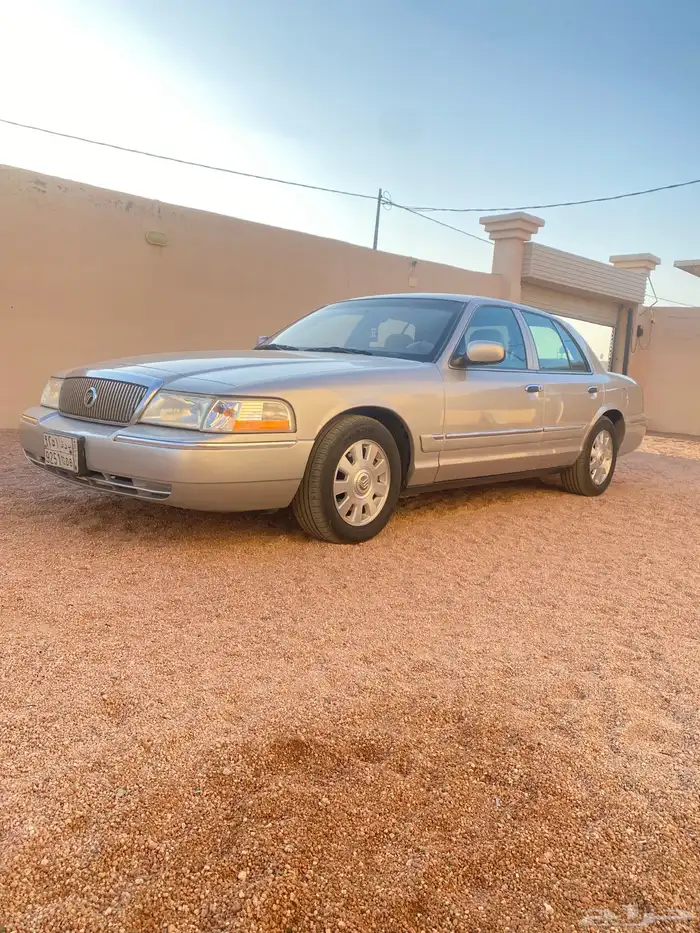 فورد قراند ماركيز 2004 وكاله وعلى الفحصللبيع او البدل 8