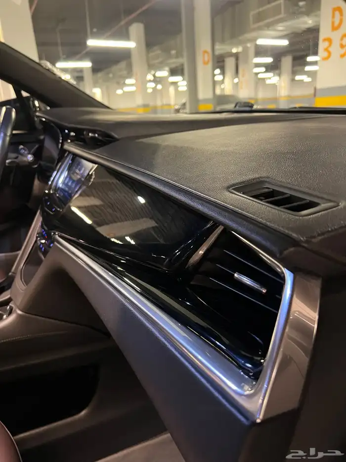 كاديلاك xt6 2020 19