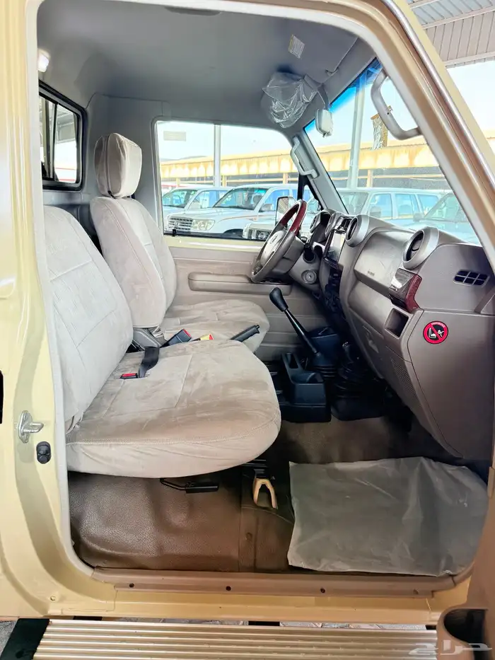 تويوتا شاص رفرف سعودي موديل 2018 28