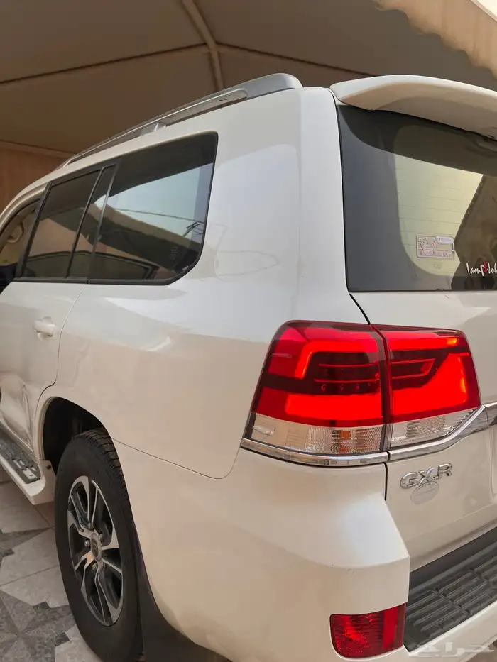 نوع المركبه لاندكروزر - بنزين 6 سلندر 3