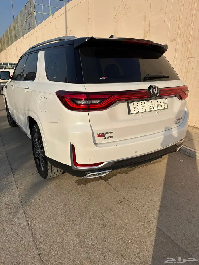 شانجان CS95 أبيض سقف أسود رويال السوم 47 6