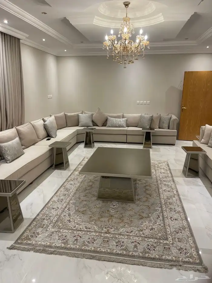 طاولات تفصيل حسب طلب 43