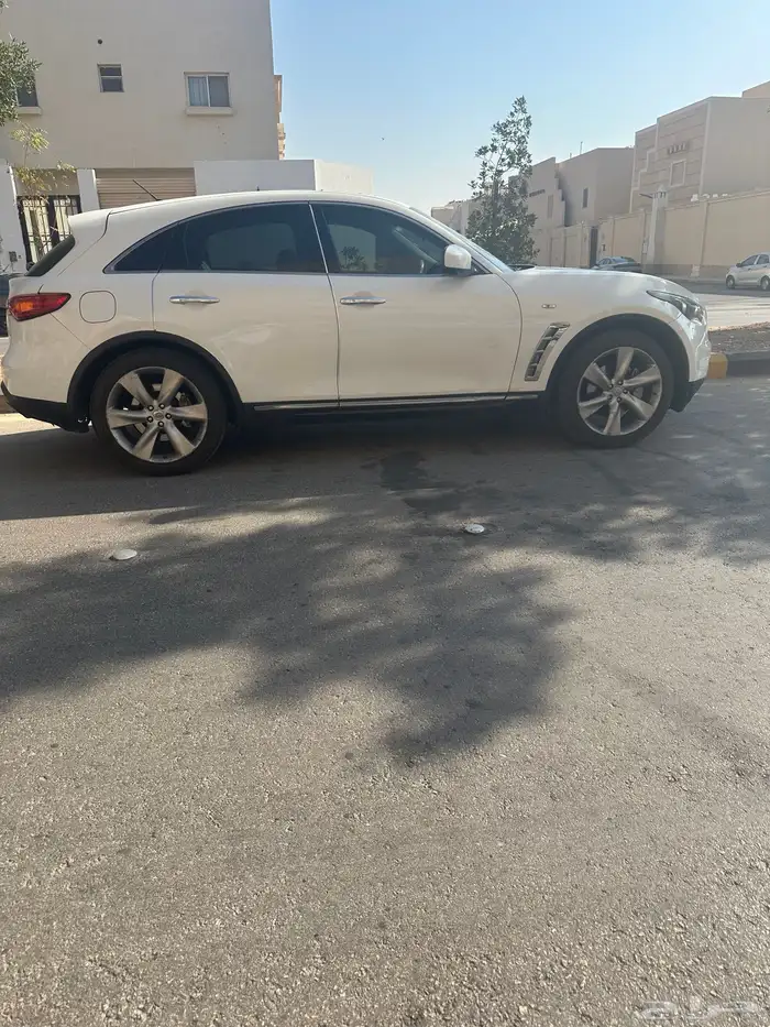 انفنتي FX50 2009 7