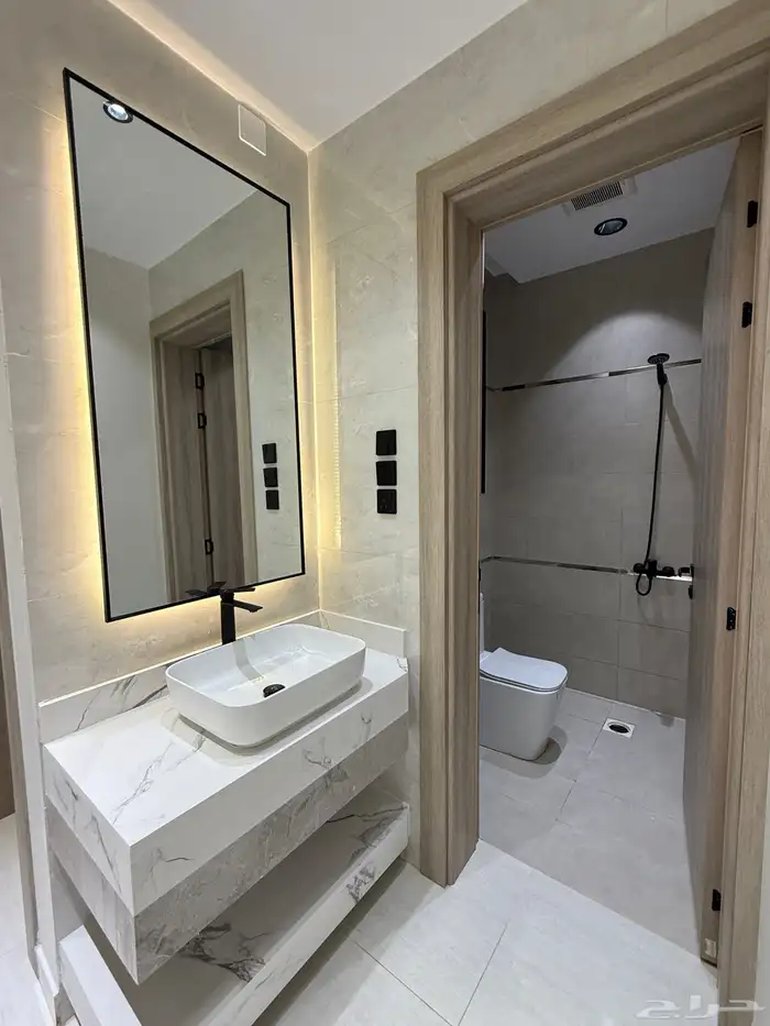 للبيع ارواف علويه وشقق ارضيه ببايكة سيارة ف احد رفيده 14