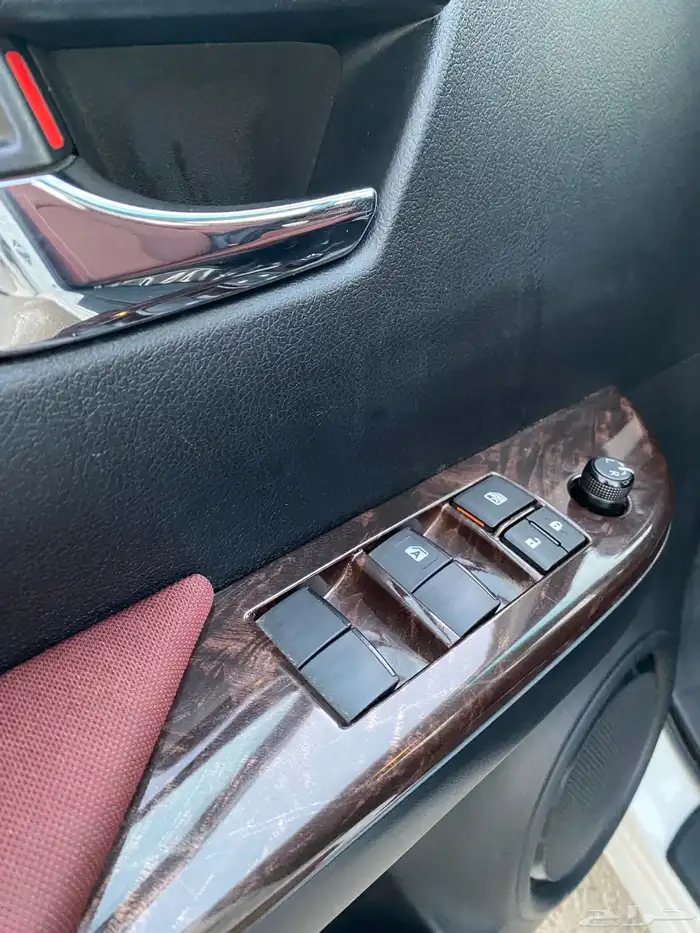 هايلوكس 2018 فل كامل وكاله ممشى 53الف مخزن بدون دبل 53