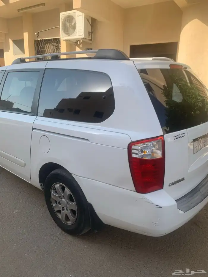 كيا كرنفال 1