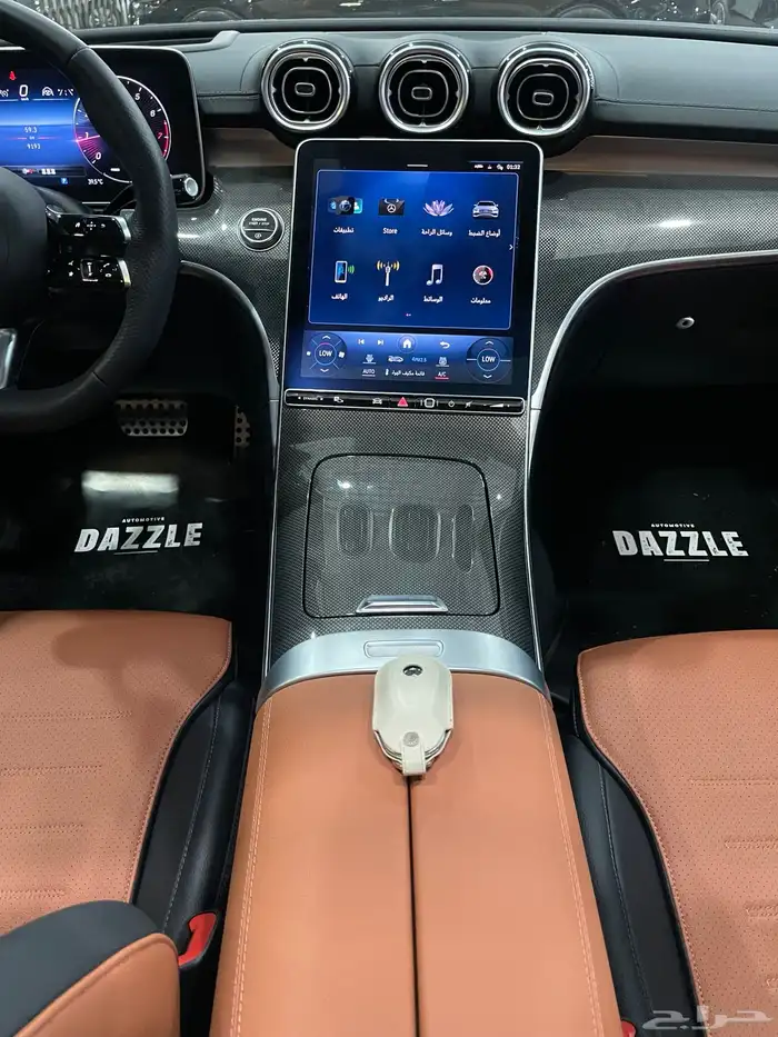 مرسيدس C300 موديل 2023 فل كامل 16