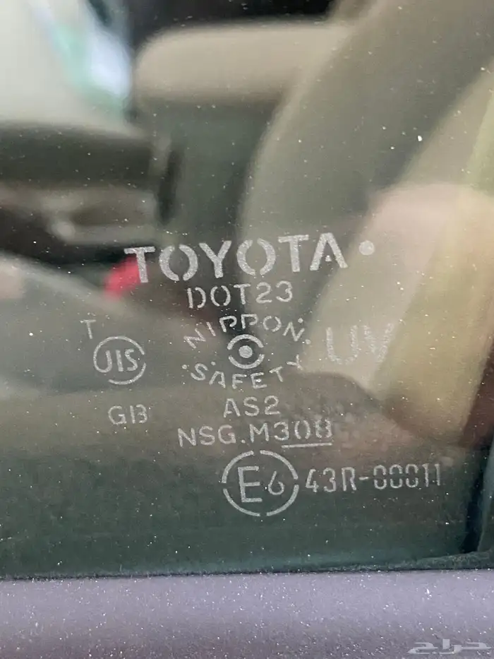 ( تم البيع )كورولا 2009 مخزن 72 الف كيلو قير عايدي 18