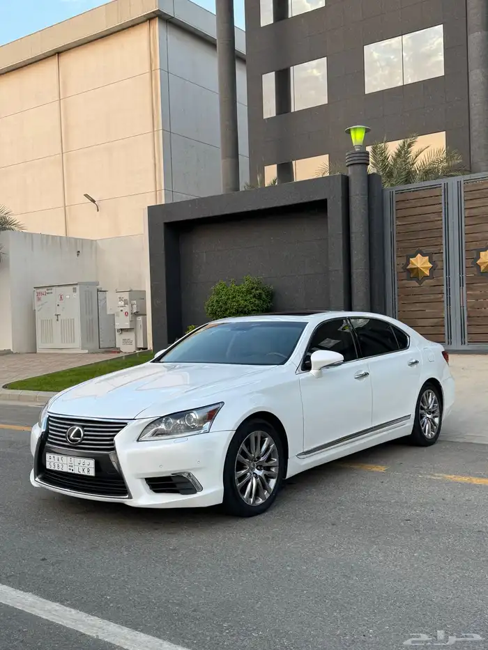 لكزس LS460L 2015 0