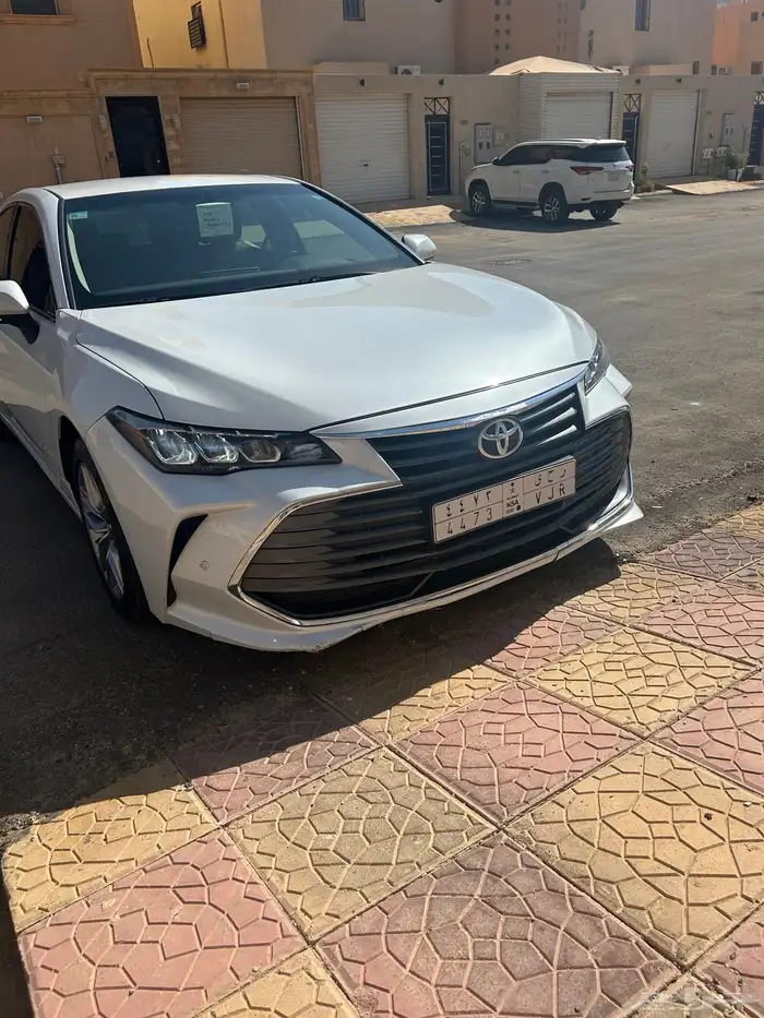 افالون 2022 سعودي XLE 3