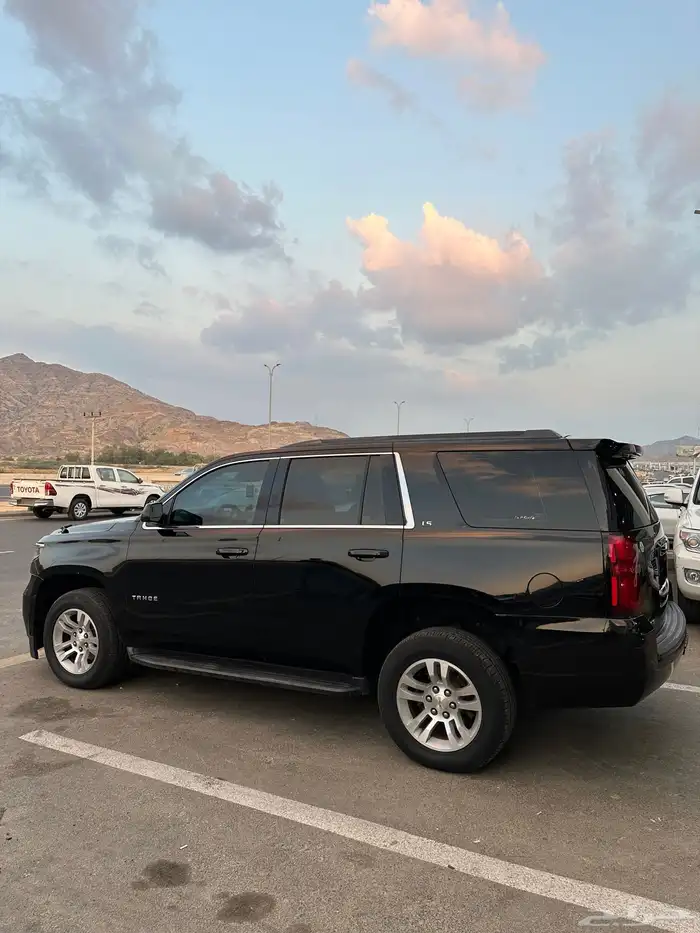 تاهو 2015 اسود بدون دبل ماشي 347 الف 5