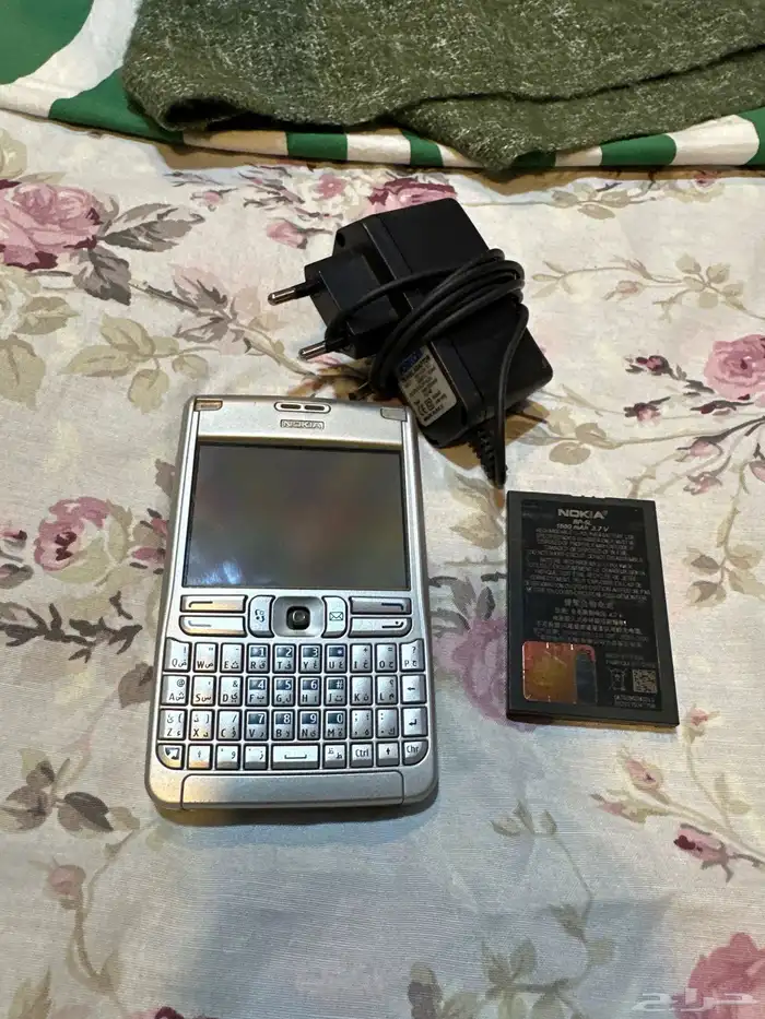 جوال نوكيا ازارير E61 0