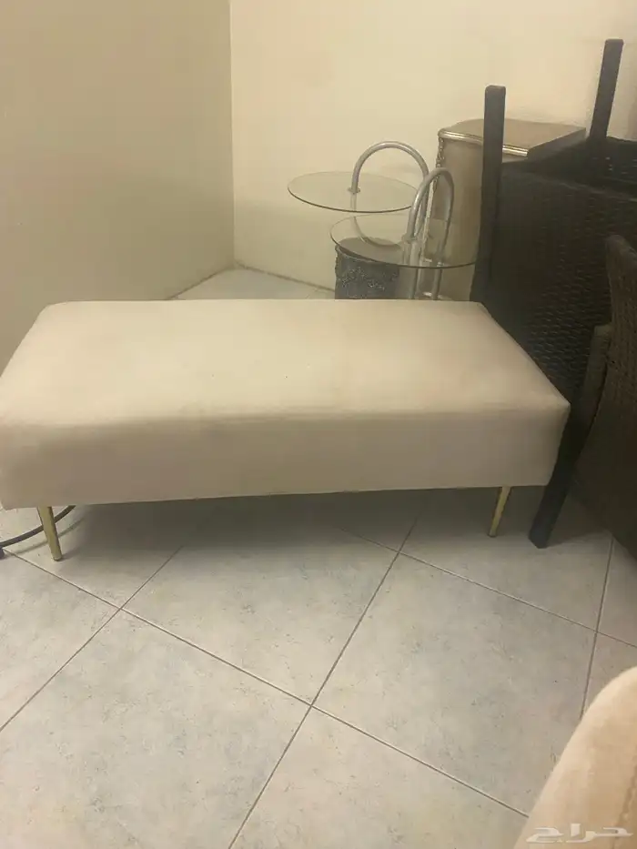 اثاث كنبات وطاولة طعام 28